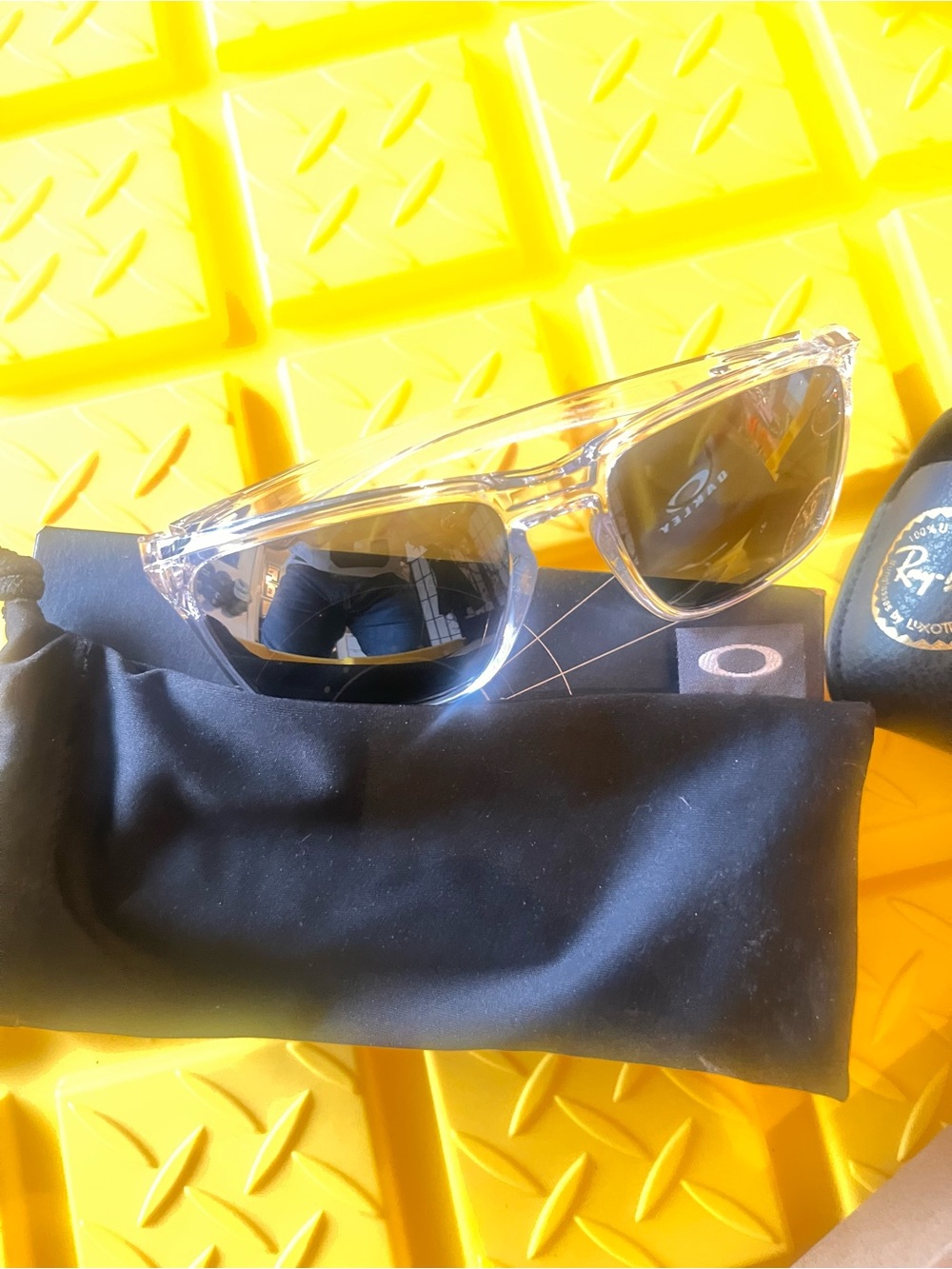 Oakley Clear Frame Sunglasses with Black Lenses - Men’s beautiful & NEW😎😎